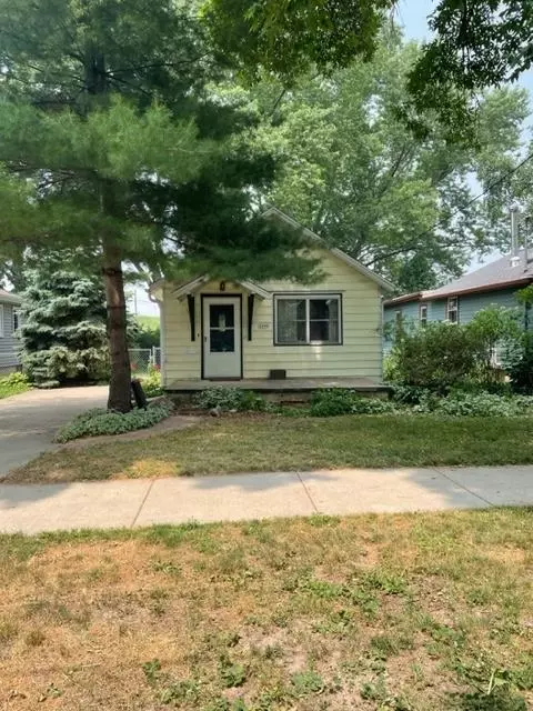 2546 Hoard St, Madison, WI 53704