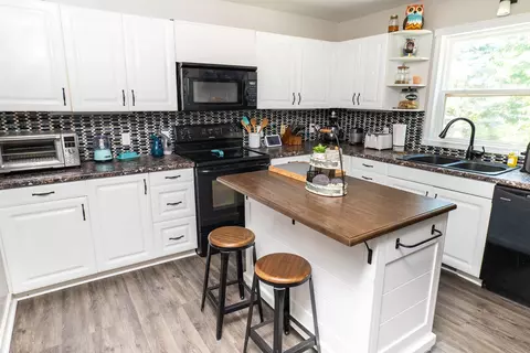 528 State St, Ripon, WI 54971