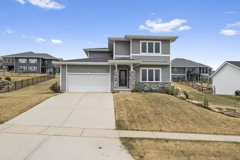 1824 Three Wood Dr, Mount Horeb, WI 53572