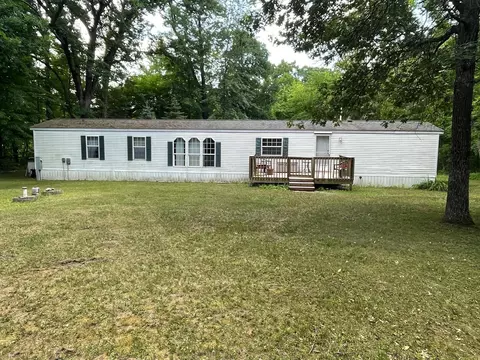 311 Ember Dr, Oxford, WI 53952