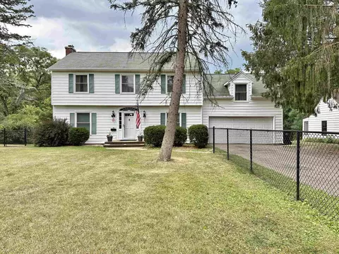 1625 Crescent Dr, Beloit, WI 53511