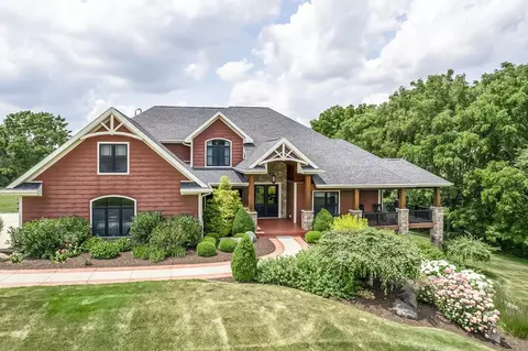 5205 N Old Orchard Dr, Janesville, WI 53545