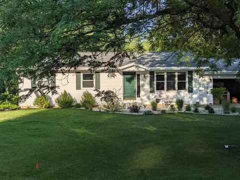 n2630 Melody Lane, Waupaca, WI 54981