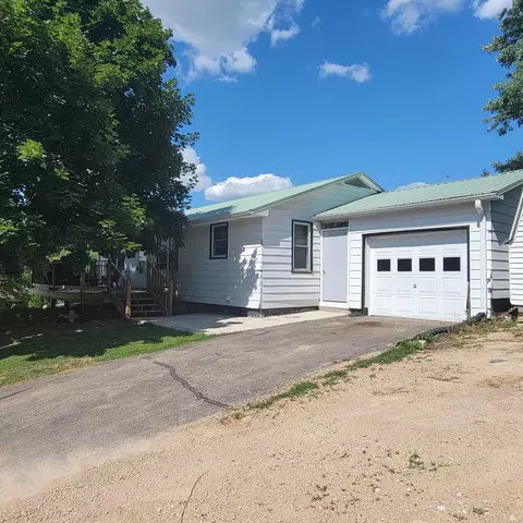 1133 Keep St, Darlington, WI 53530
