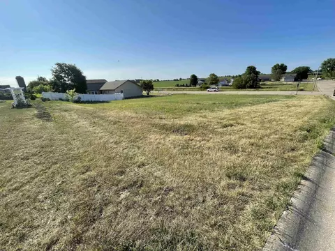 101 Eggleston St, Fox Lake, WI 53933