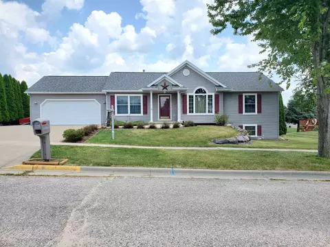 307 Krista Ct, Baraboo, WI 53913