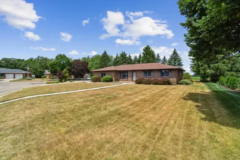 1250 Surrey Dr, Milton, WI 53563