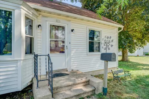 351 W Polk St, Waterloo, WI 53594