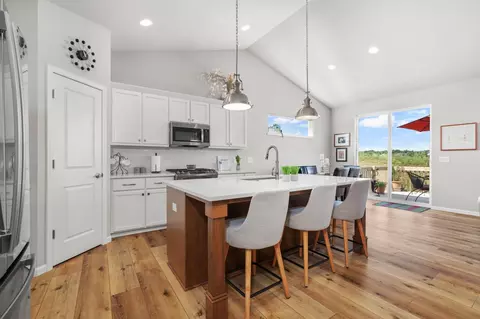 656 Birch Blossom Rd, Verona, WI 53593