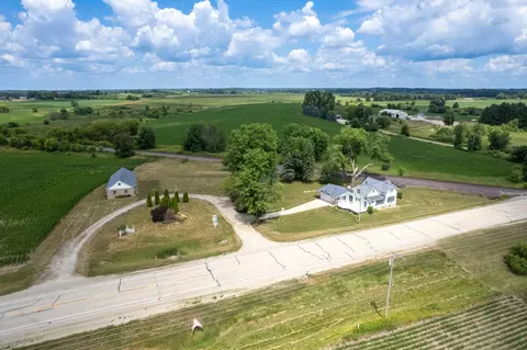 w8740 County Road S, Beaver Dam, WI 53916