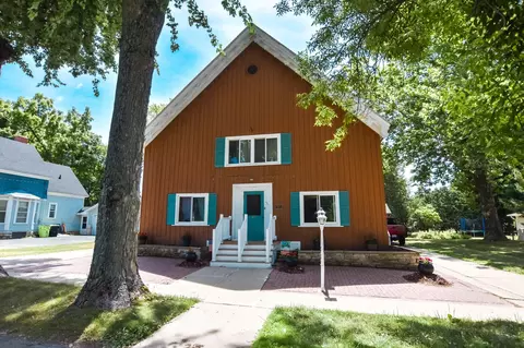 467 Hill St, Green Lake, WI 54941