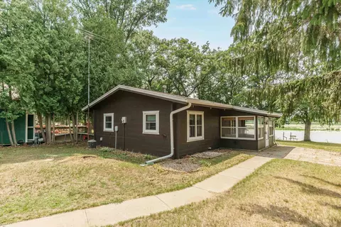 n2827 Lakeshore Drive, Montello, WI 53949