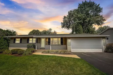 1202 Iowa Dr, Madison, WI 53704