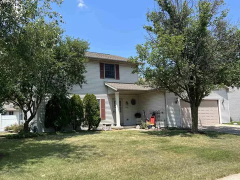 4403 Tanglewood Dr, Janesville, WI 53546