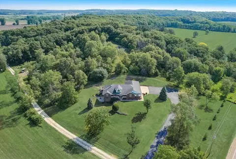 w1940 County Road C, Brooklyn, WI 53521