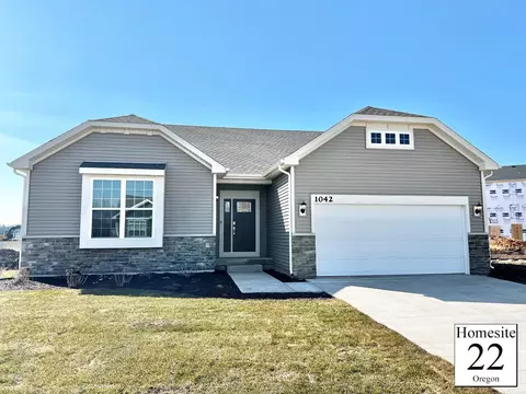 1042 Oregon Parks Ave, Oregon, WI 53575