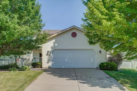 1398 Prairie Rose Dr, Sun Prairie, WI 53590