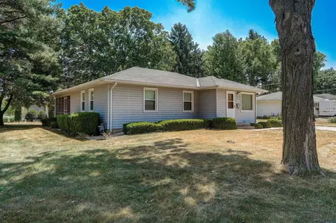 80 5th St, Prairie Du Sac, WI 53578