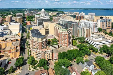 360 W Washington Ave #811, Madison, WI 53703