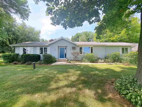 w734 County Road G, Randolph, WI 53956