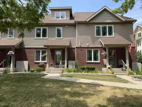 3902 Maple Grove Dr #2, Madison, WI 53719