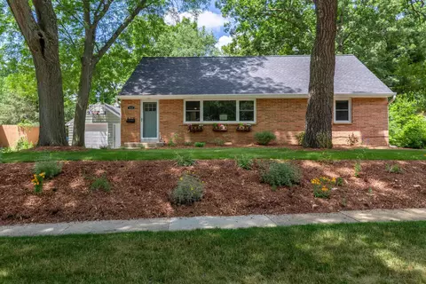 6626 Maywood Ave, Middleton, WI 53562