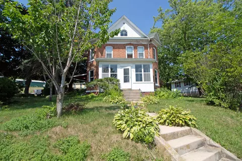 711 Blake St, Blanchardville, WI 53516