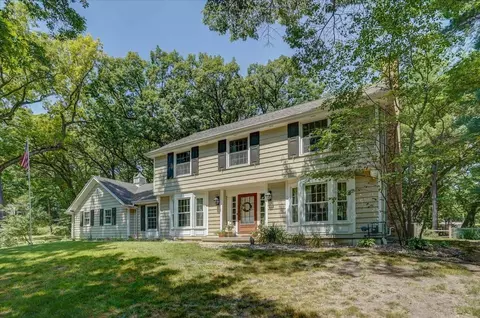 2205 Royal Oaks Dr, Janesville, WI 53548