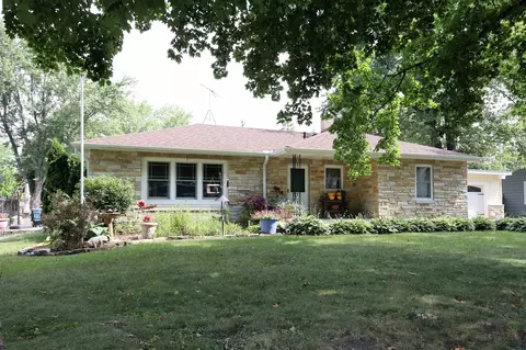 133 Athens St, Rio, WI 53960