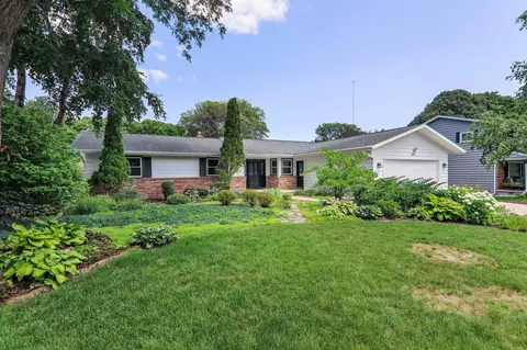 6610 Montclair Ln, Madison, WI 53711