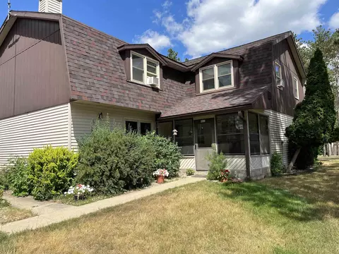 803 Saddle Rdg, Portage, WI 53901