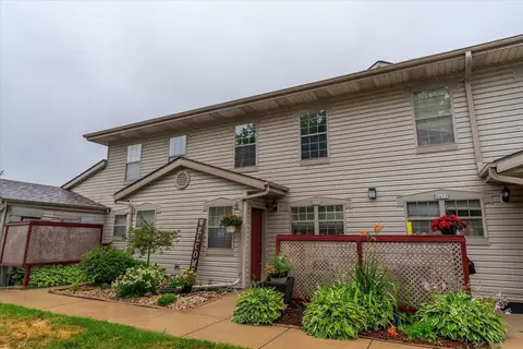2424 Church St, Cross Plains, WI 53528