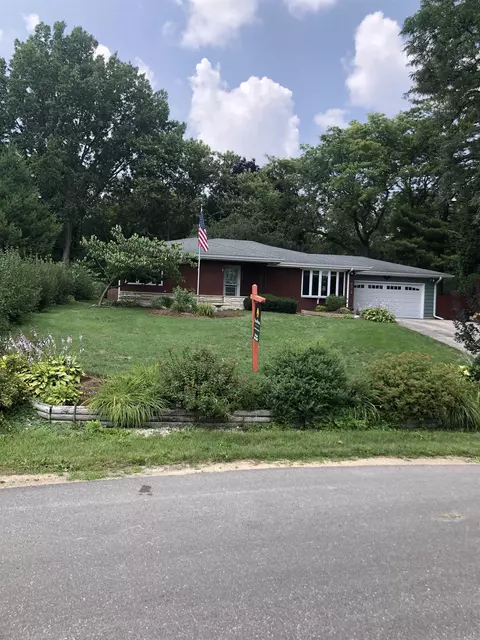 4979 Simon Trl, Waunakee, WI 53597
