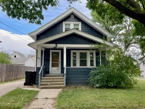 831 Lincoln Ave, Beloit, WI 53511