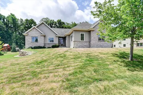 9209 Ashworth Dr, Verona, WI 53593