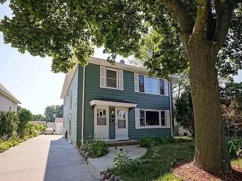 2111-2113 N Sherman Ave, Madison, WI 53704