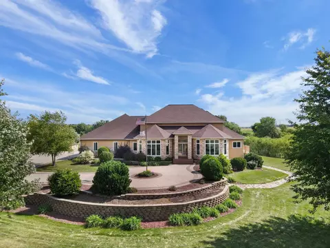 6610 Ridge Point Run, Sun Prairie, WI 53590
