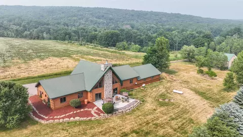 s7154 Us 12, North Freedom, WI 53951