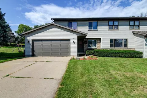 429 Old Indian Trl, Deforest, WI 53532