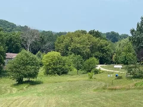 323 Stony Loop, Mcgregor, IA 52157