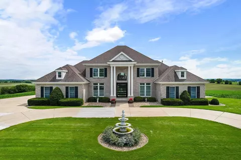 5963 Cuba Valley Rd, Waunakee, WI 53597