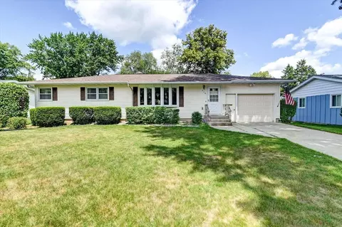 710 Hintze Rd, Madison, WI 53704