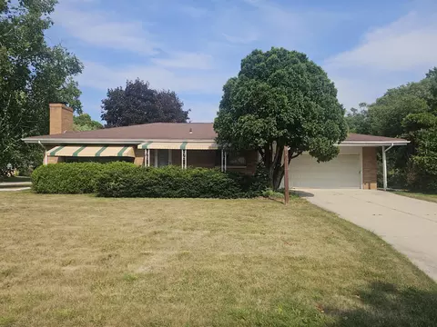 307 Franklin St, Elkhorn, WI 53121