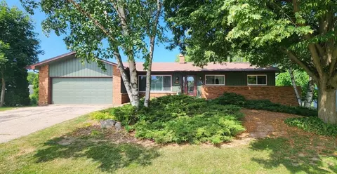225 S Prairie Ave, Deerfield, WI 53531