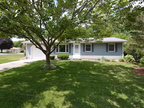 419 Lucille St, Verona, WI 53593