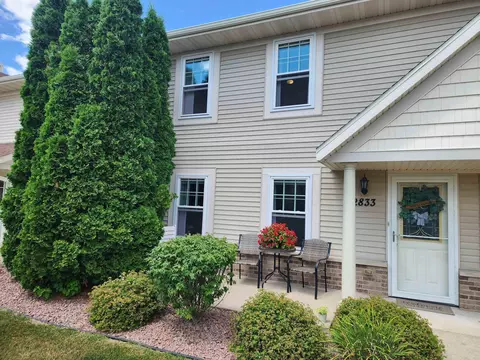 2833 Holiday Dr #3, Janesville, WI 53545