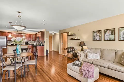 8201 Mayo Dr #306, Madison, WI 53719