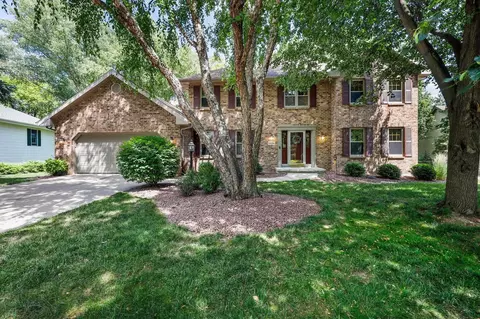 6226 Fredericksburg Ln, Madison, WI 53718