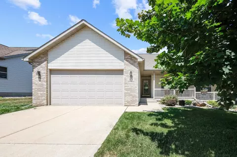 3036 Rebel Dr, Sun Prairie, WI 53590