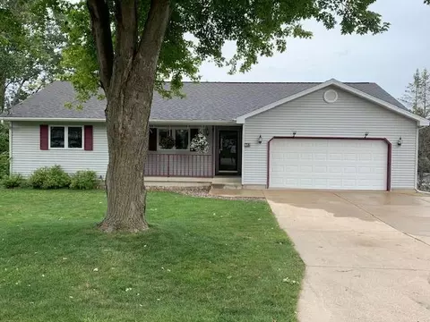 607 Birchwood Trl, Mount Horeb, WI 53572